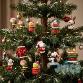 Snoopy Christmas Collectible Figure Advent Calendar Set